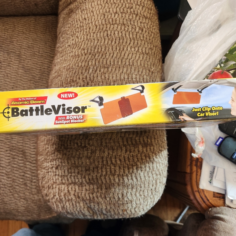 NWT Battlevisor - Picture 2 of 5